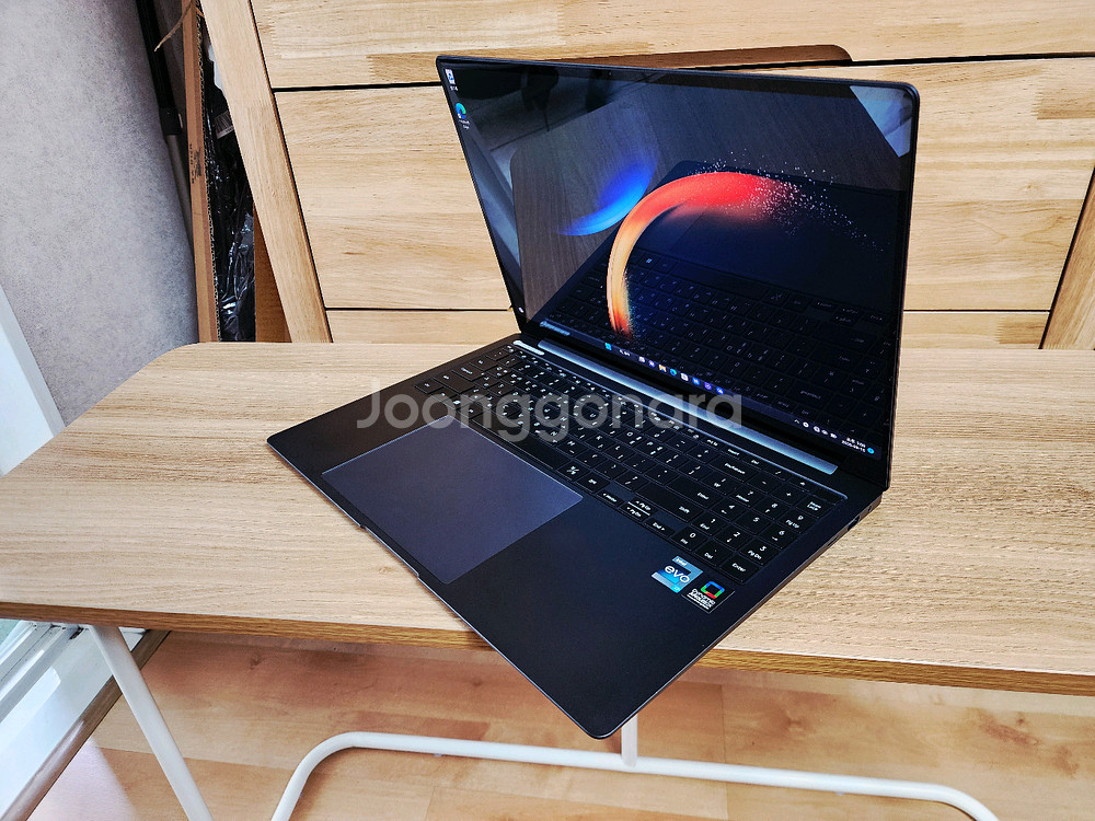 신품급 삼성 갤럭시북3 프로 16인치 i7 32G 최고--7