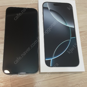 아이폰 16 프로맥스 화이트 티타늄 256 GB 팝니다