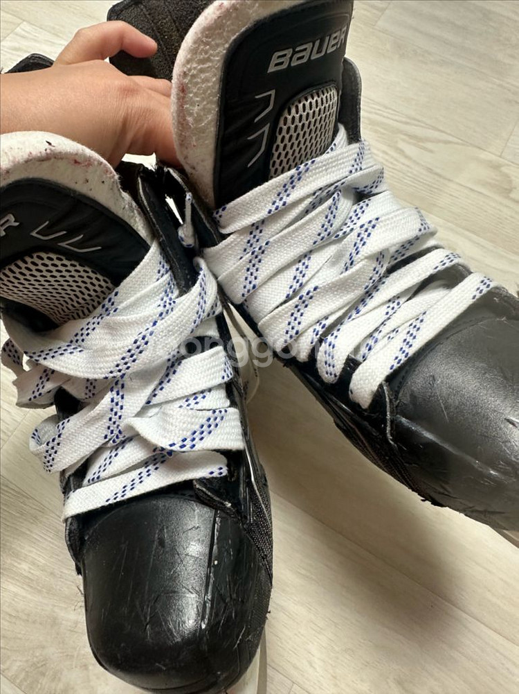 바우어 아이스하키 스케이트 3.5EE--4