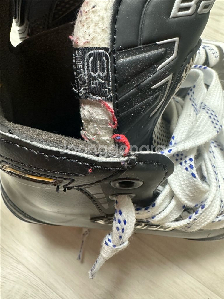 바우어 아이스하키 스케이트 3.5EE--5