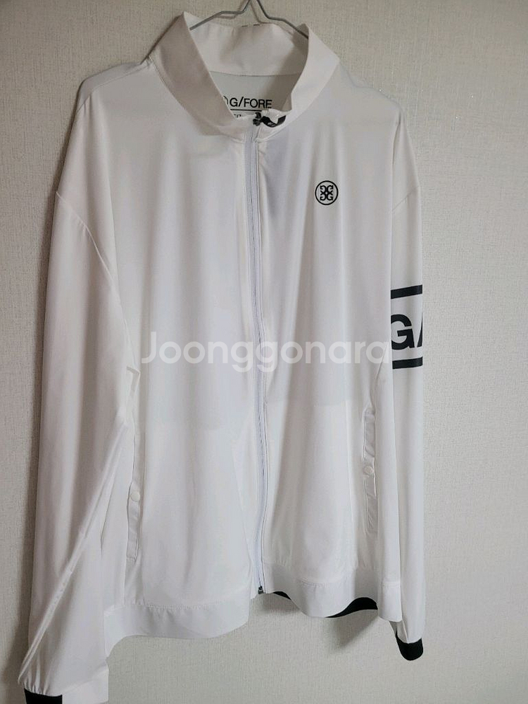 지포어 남성 바람막이 2xl 화이트 블랙 팝니다--0