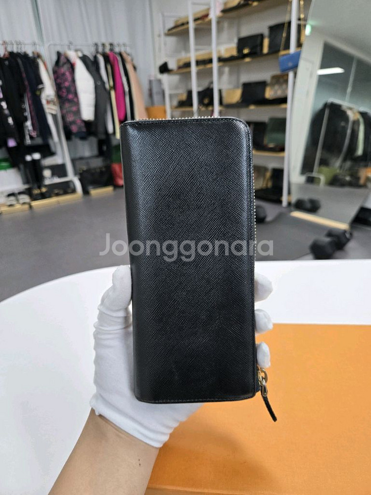 [A급컨디션]프라다 사피아노 장지갑--1