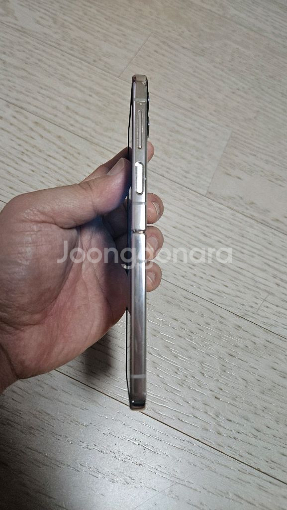 갤럭시 Z Flip4 고장폰 판매--3