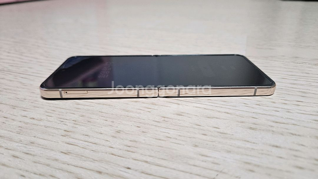 갤럭시 Z Flip4 고장폰 판매--7