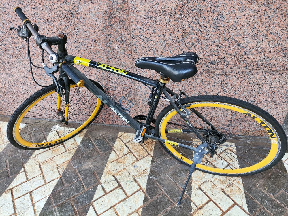 알톤 알루미늄 하이브리드 자전거입니다 이미지