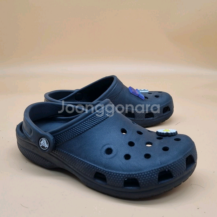 크록스 클래식 클로그 230.--0