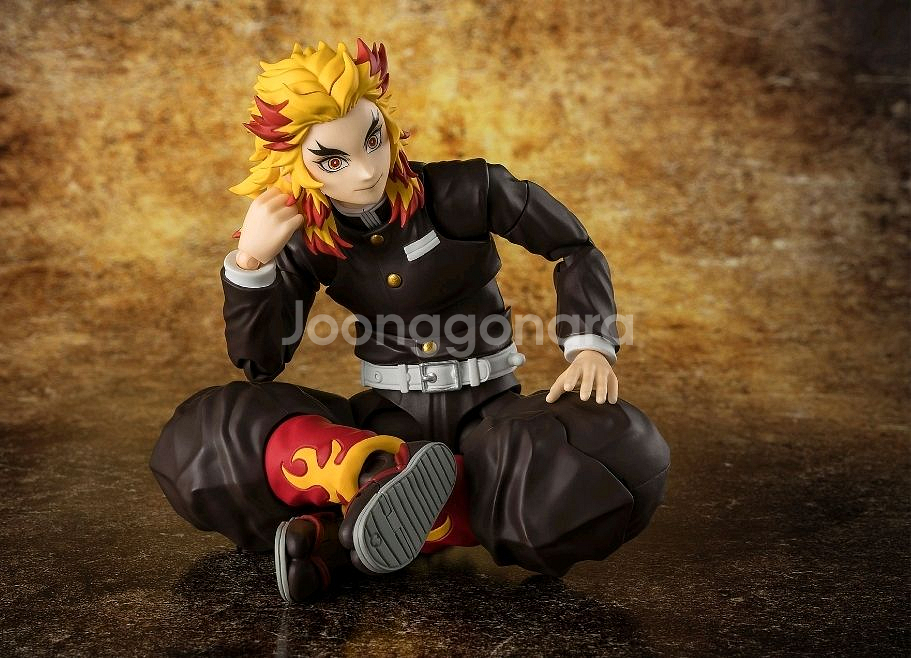shf 피규아트 귀멸의칼날 렌고쿠 미개봉--2