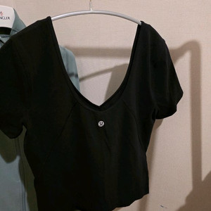 룰루레몬 얼라인 브이넥 티셔츠 8사이즈