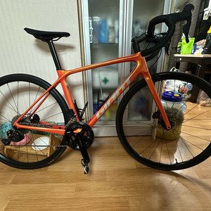 2024 자이언트 tcr 어드밴스 1 kom