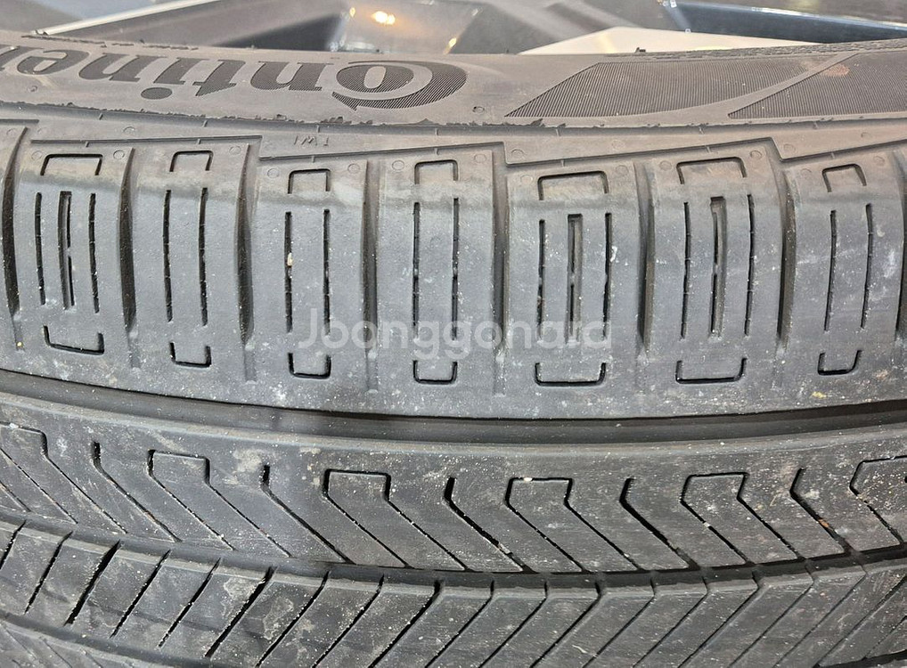 EV6 20인치 순정 휠,타이어 세트 판매합니다--7