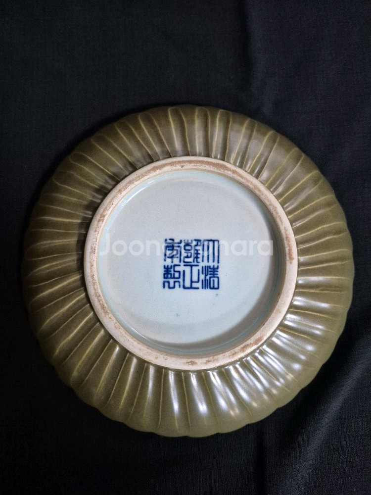 중국도자기. 다엽말유. 국화문 화형 반. 접시.--4