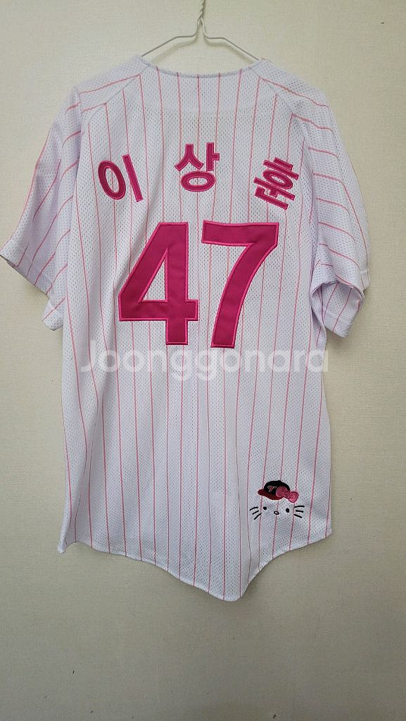 <새상품>LG트윈스 핑크유니폼 헬로키티 95 이상훈--2