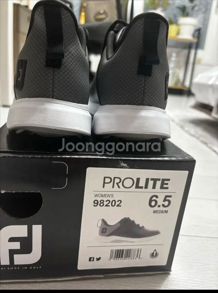풋조이 pro lite 스파이크리스 골프화 팝니다--4