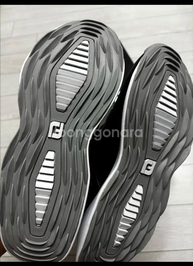 풋조이 pro lite 스파이크리스 골프화 팝니다--2