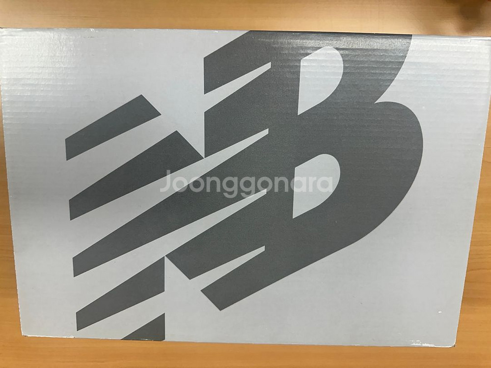 새상품)뉴발란스 992 트리블블랙 275--2