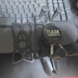 RAM 마운트