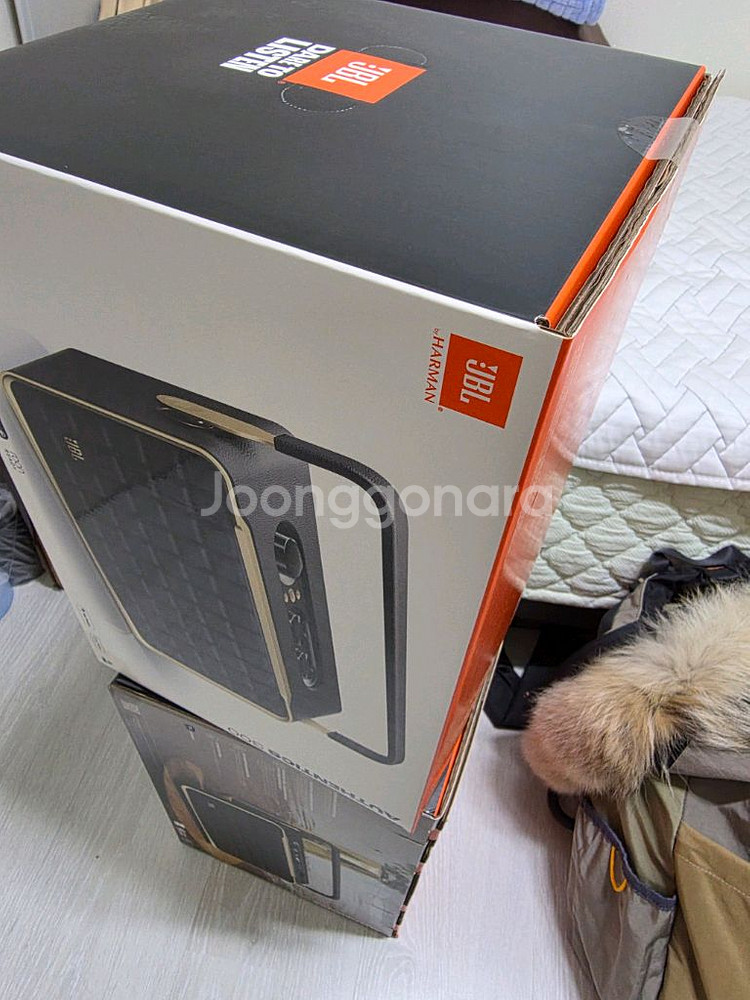 JBL 어센틱 300 새제품 미개봉 판매합니다--0