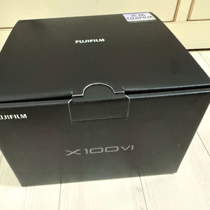 후지 x100vi 실버 미개봉 새상품 팝니다