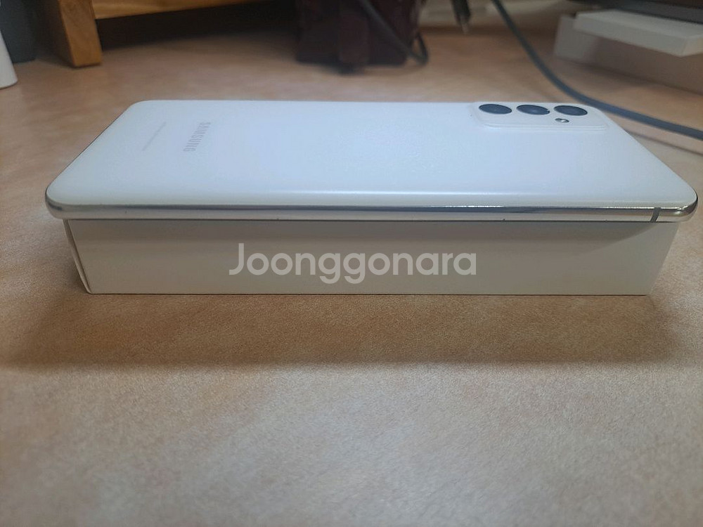 갤럭시퀀텀2 128g--4
