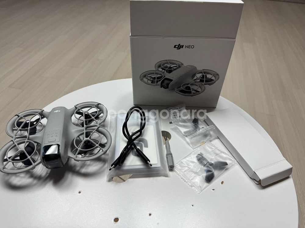 DJI 드론 neo--3