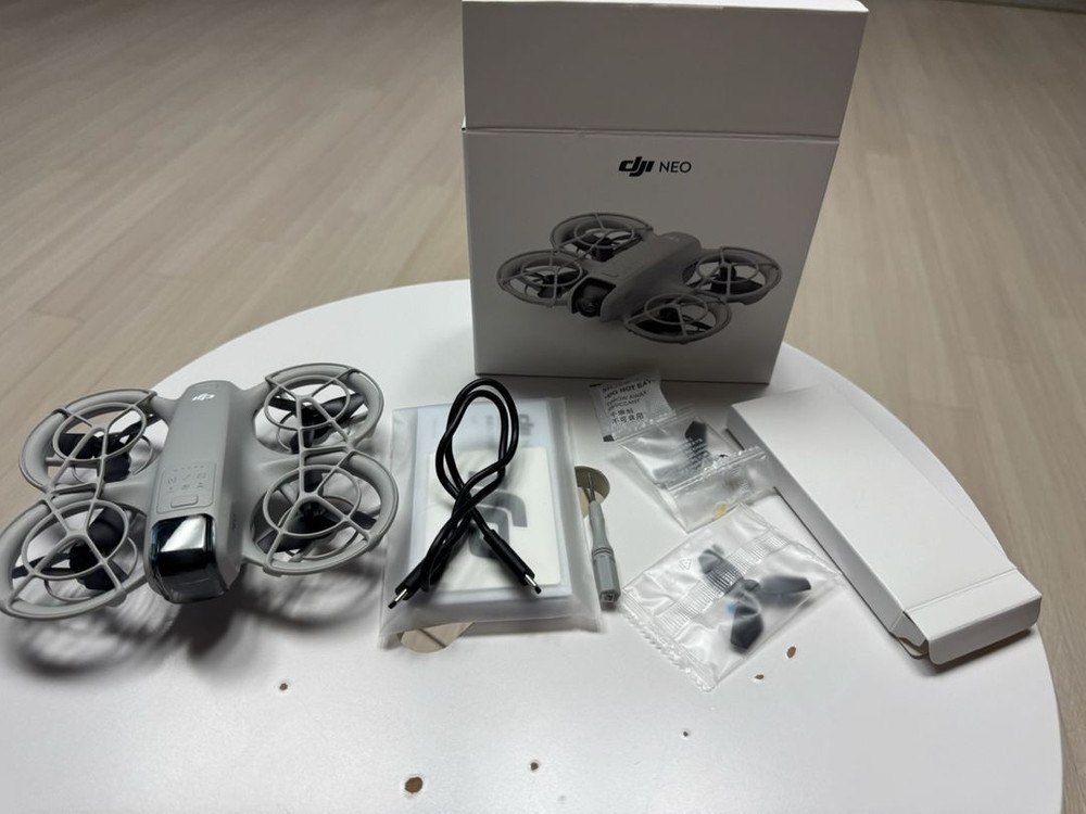 DJI 드론 neo--3