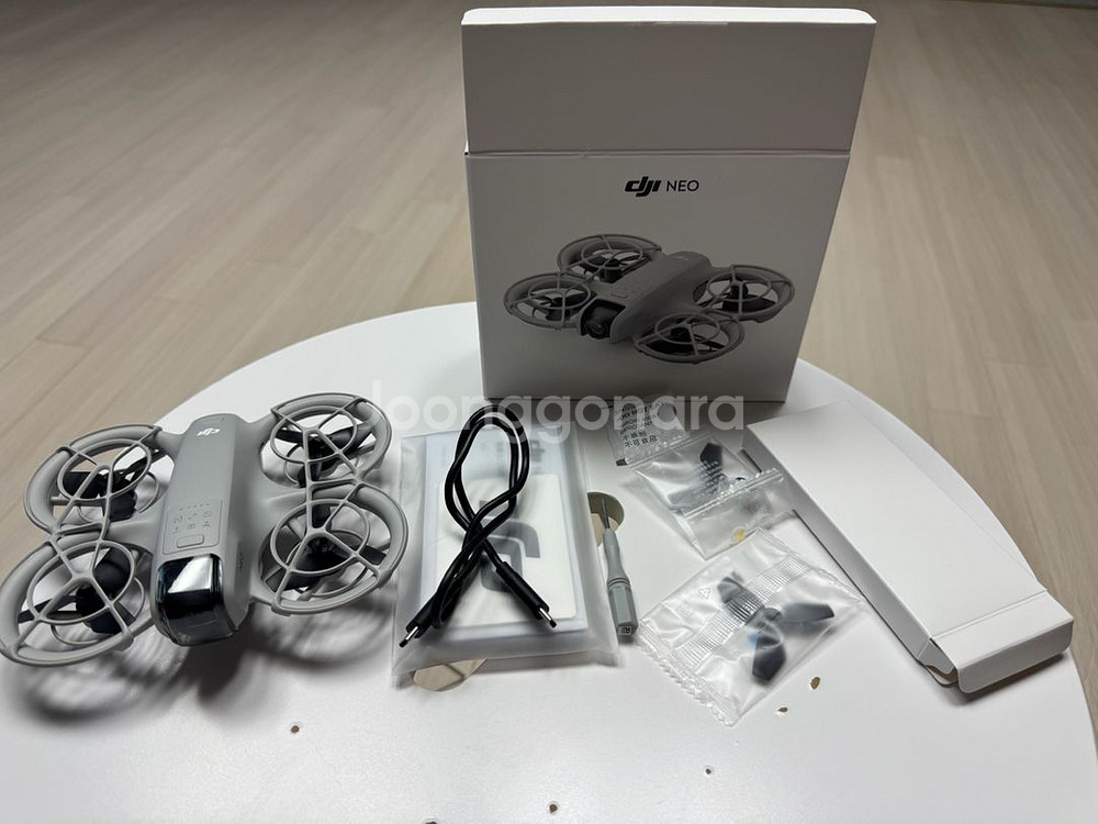 DJI 드론 neo--4