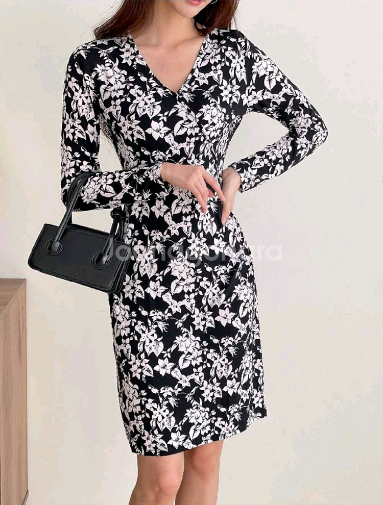 베이직 브이넥 원피스 데일리 슬림핏 신축성 오피스룩--2