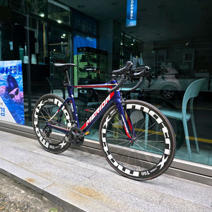 메리다 리액토 4000 로드 자전거