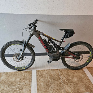 스페셜라이즈드 풀샥 전기mtb emtb