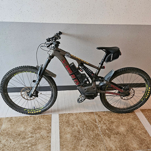 스페셜라이즈드 풀샥 전기mtb emtb
