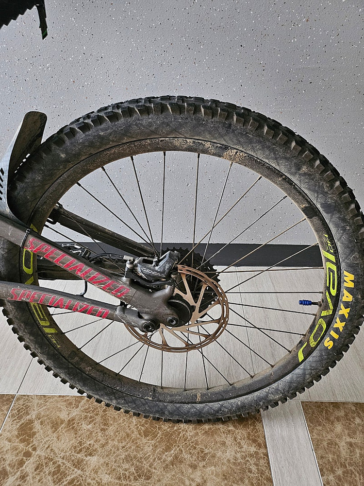 스페셜라이즈드 풀샥 전기mtb emtb--4