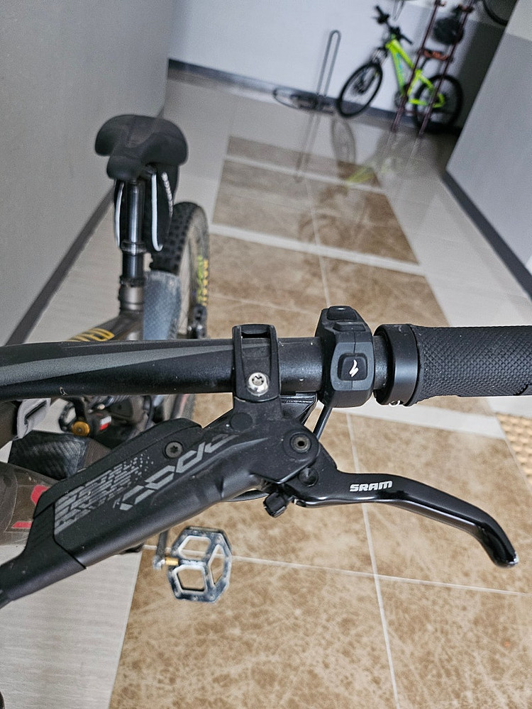 스페셜라이즈드 풀샥 전기mtb emtb--7