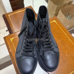 구찌 스니커즈 하이탑 운동화