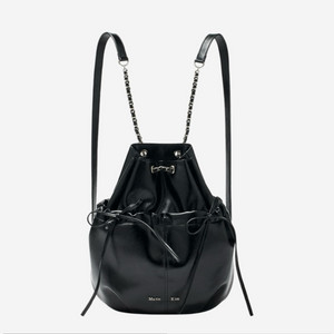 마뗑킴 드로우 스트링리본 백팩 블랙