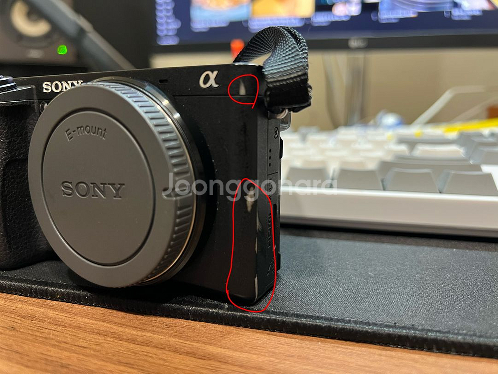 Sony A6300 소니 크롭 카메라 전투형 판매합니다--1