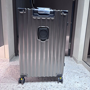 (새제품) 28인치 폴리카보네이트 하드 캐리어 진그레이