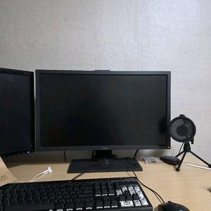 벤큐XL2430,커세어k70pro,마타스튜디오c10