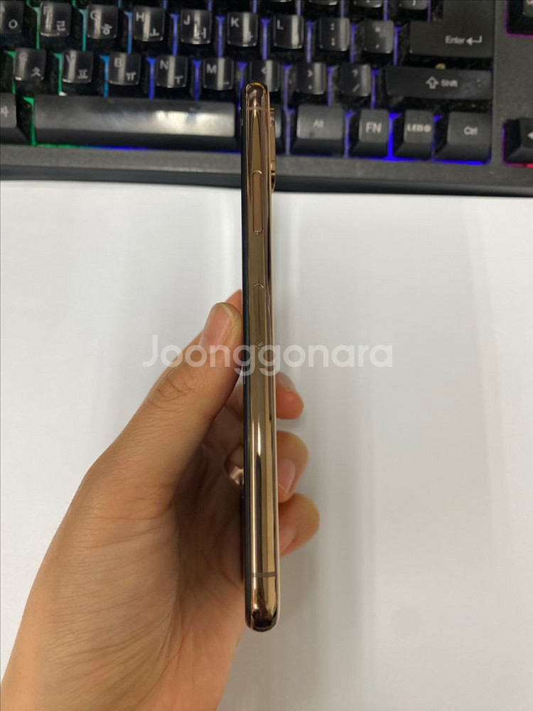 아이폰XS 골드 SSS급 256G 배터리100%--5