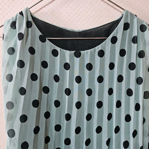 귀여운땡땡초록원피스^^