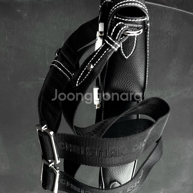 [새상품급]디올 새들 스트랩 신형 메신저백 갤럽힛더로드--8