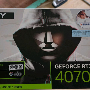RTX 4070 super 갤럭시ex 화이트
