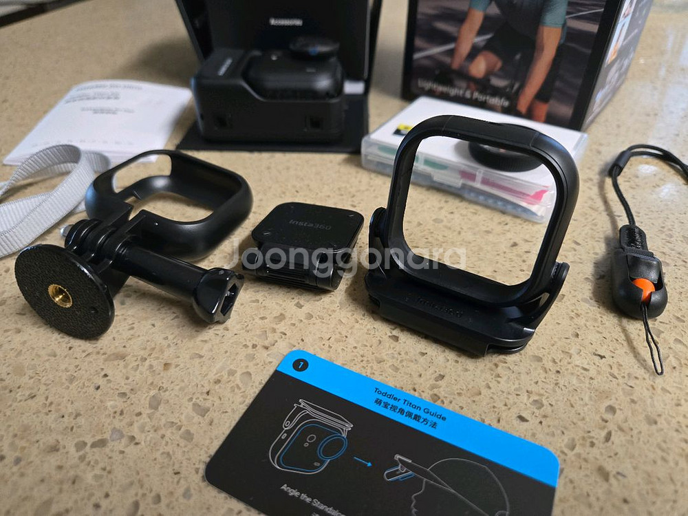 인스타 360 고 울트라 악세사리 다수 새상품 팝니다--4