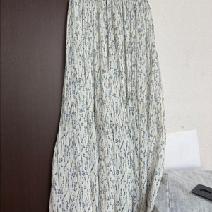패턴 플리츠 롱 스커트
