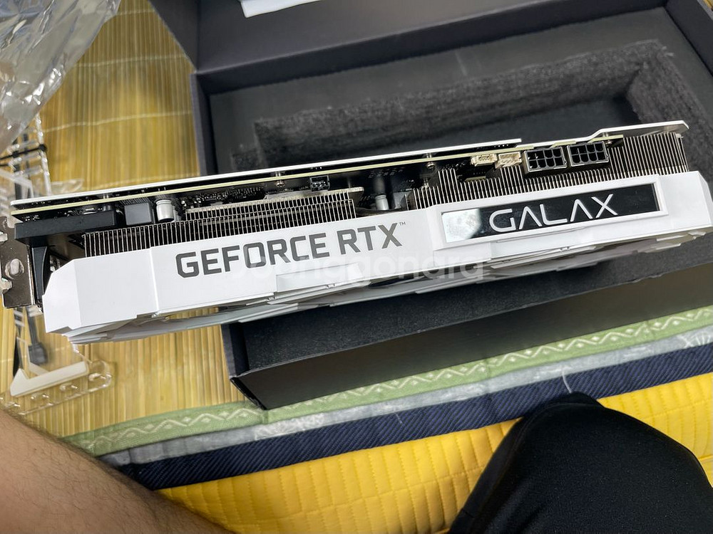 GALAX RTX 3070ti EX GAMERWHITE--2