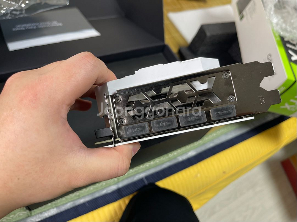 GALAX RTX 3070ti EX GAMERWHITE--4