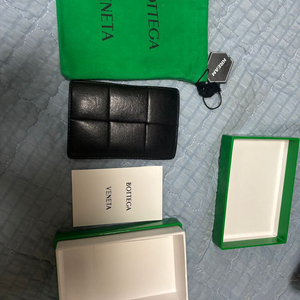 보테가 베네타 카드지갑