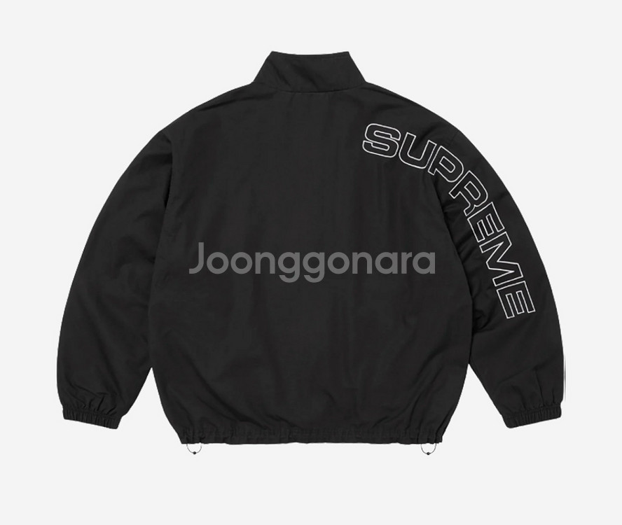 새상품)25fw슈프림 바람막이 로고자켓 L 팝니다--2