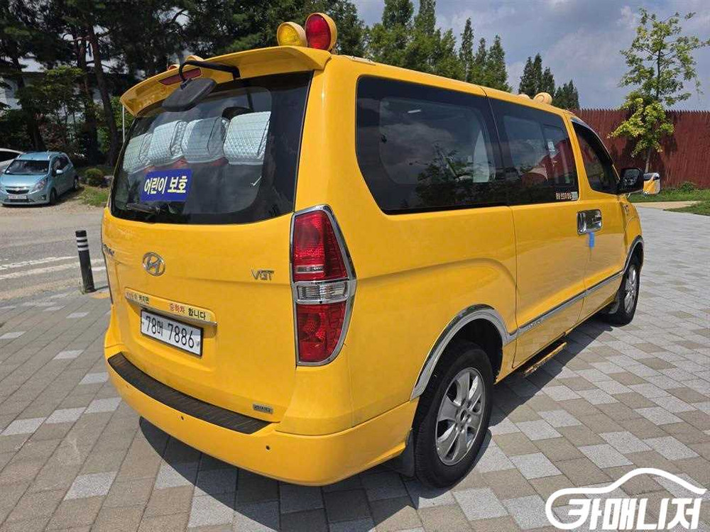 [현대]그랜드 스타렉스 15인승 어린이 버스 4WD C--2