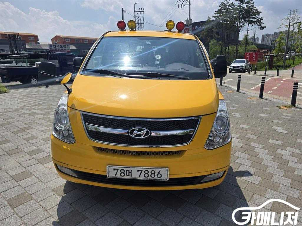 [현대]그랜드 스타렉스 15인승 어린이 버스 4WD C--1