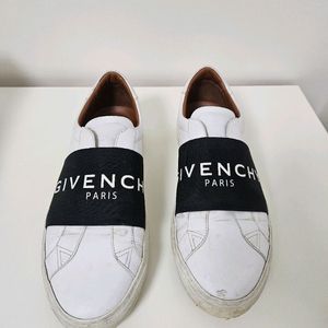 지방시 스니커즈